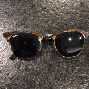 Ray-Ban Clubmasyer Fleck Sunglasses